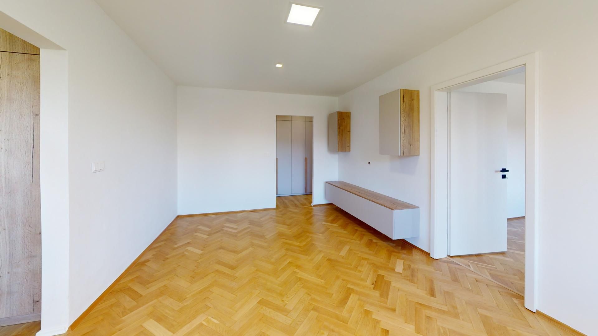 3-izbovy-byt-inovecka-Living-Room.jpg